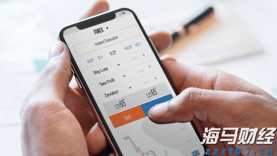 特朗普全面发力!解雇统计局局长并要求鲍威尔辞职