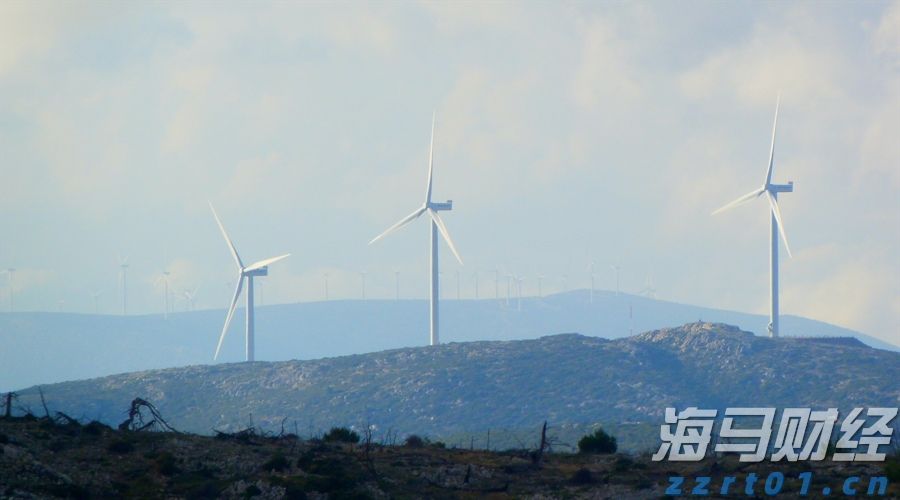 崔东树：2025年1-6月中国汽车出口348万辆  新能源汽车占比41%